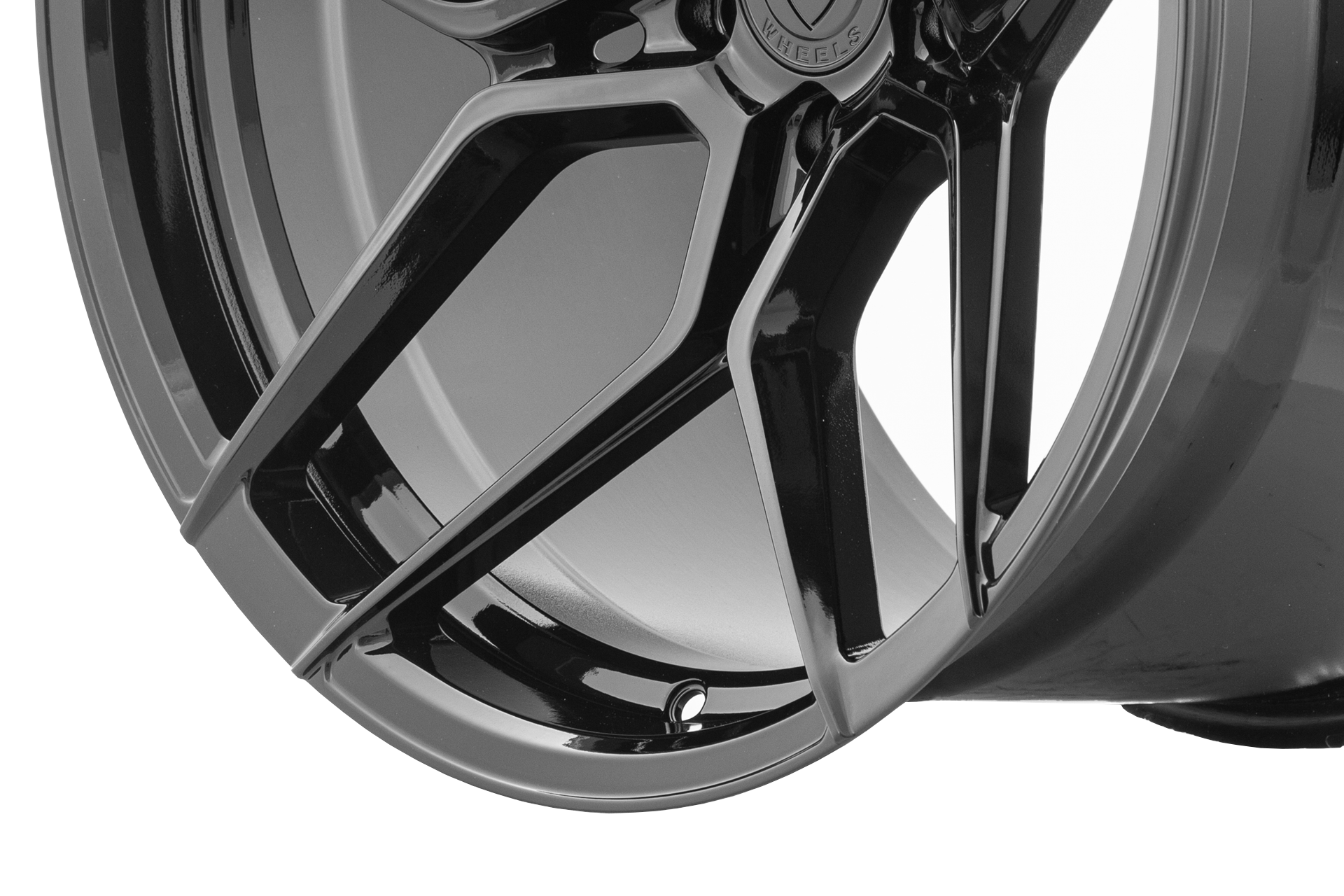 Rohana RFX11 Gloss Black Wheel for C6 Corvette (closeup view)