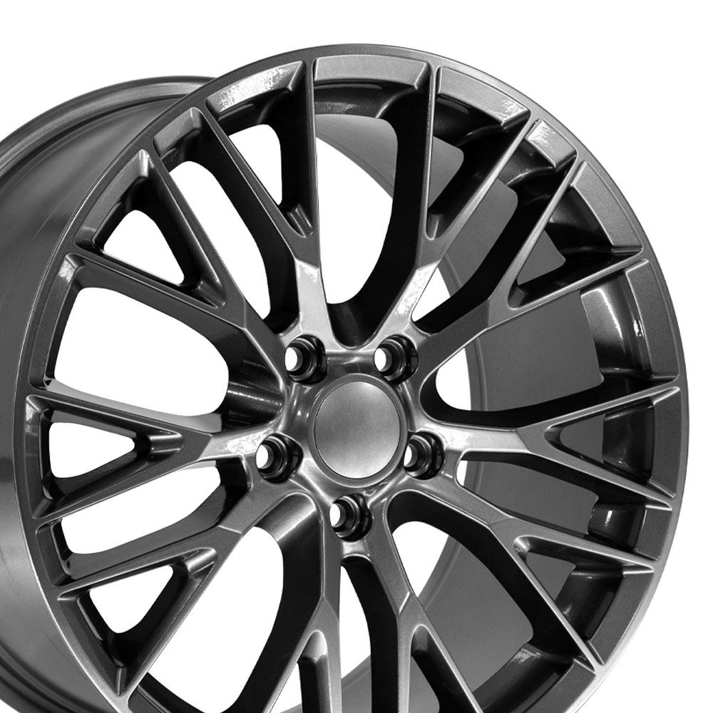 C7 Z06 Corvette Replica Wheel – Gunmetal for C6 (closeup view)