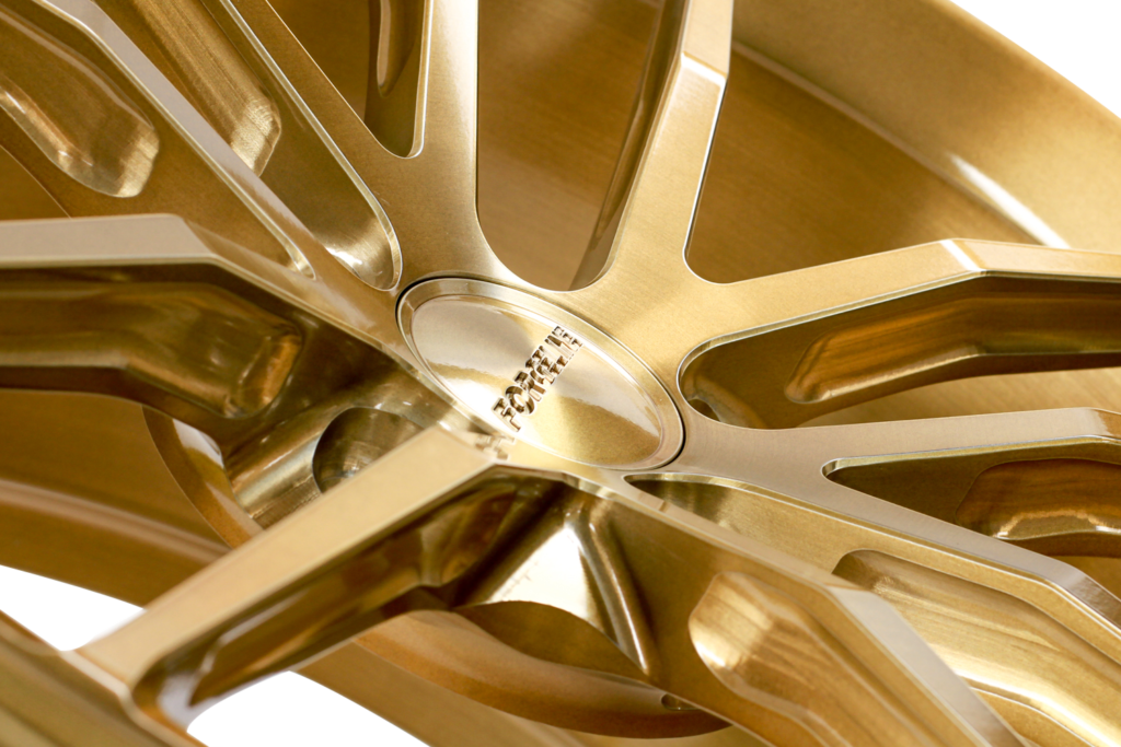 Corvette Forgeline AR1 Wheel - Gold (close up) 