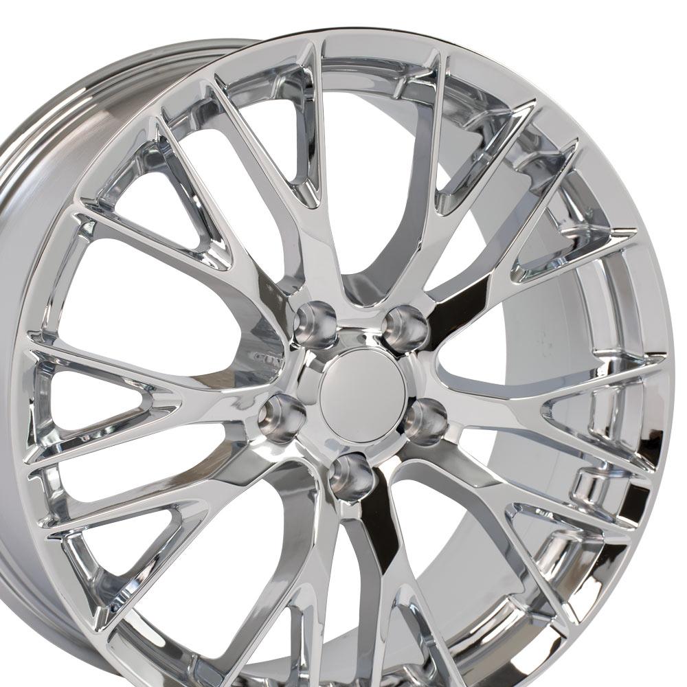 C7 Corvette Z06 Chrome Replica Wheel - close up