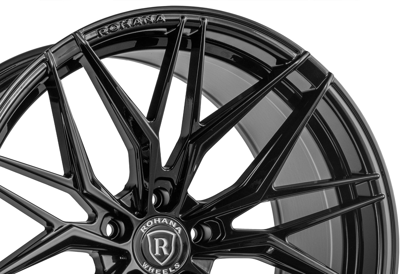 Rohana RFX17 Gloss Black Wheel for C6 Corvette (closeup view)