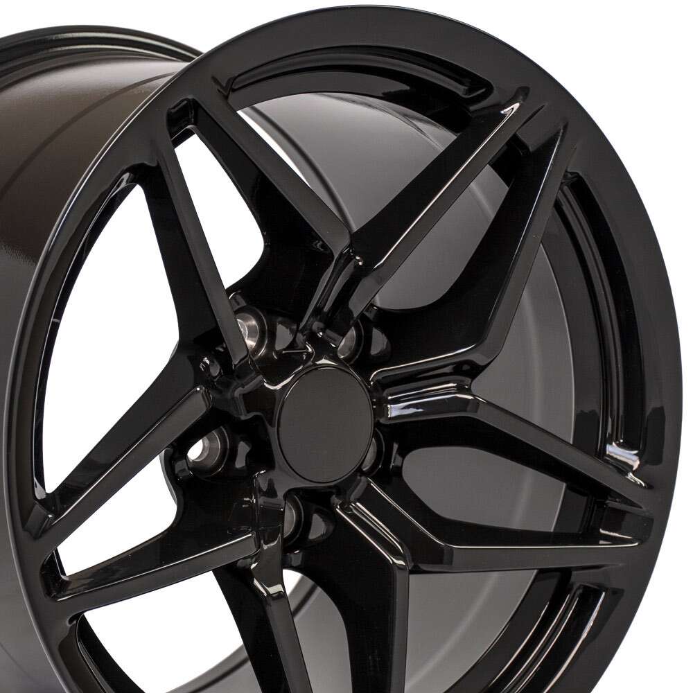 C7 Corvette ZR1 Replica Wheel - Gloss Black - close up view